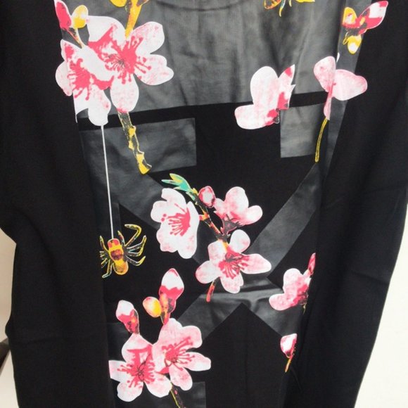 Off-White Tops - NEW WOMEN t-shirt  Off-White L